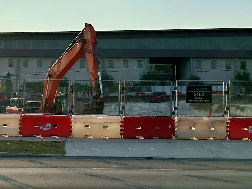 Construction site for San Antonio's first Terry Black's Barbecue restaurant. (Polly Anna Rocha/MySA)