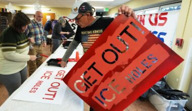 5-year-old Liam Conejo Ramos and father return to Minnesota from Texas detention facility :: WRAL.com