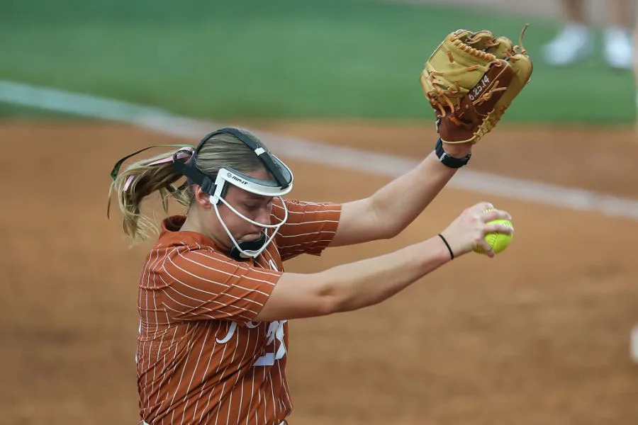 ATHENS, GA – MAY 09: Texas starting pitcher/relief pitcher Cambria Salmon (25) pitches the ball during the SEC Softball Championship Semifinals game between Texas Longhorns and Texas A&M Aggies on May 9, 2025, at Jack Turner Stadium in Athens, Georgia. (Photo by David Buono/Icon Sportswire via Getty Images)