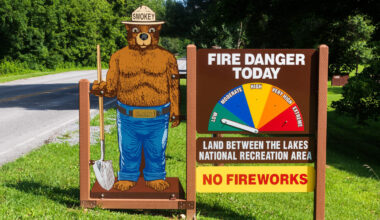 Northeast Houston Brush Fire 75% Contained | NewsRadio 740 KTRH