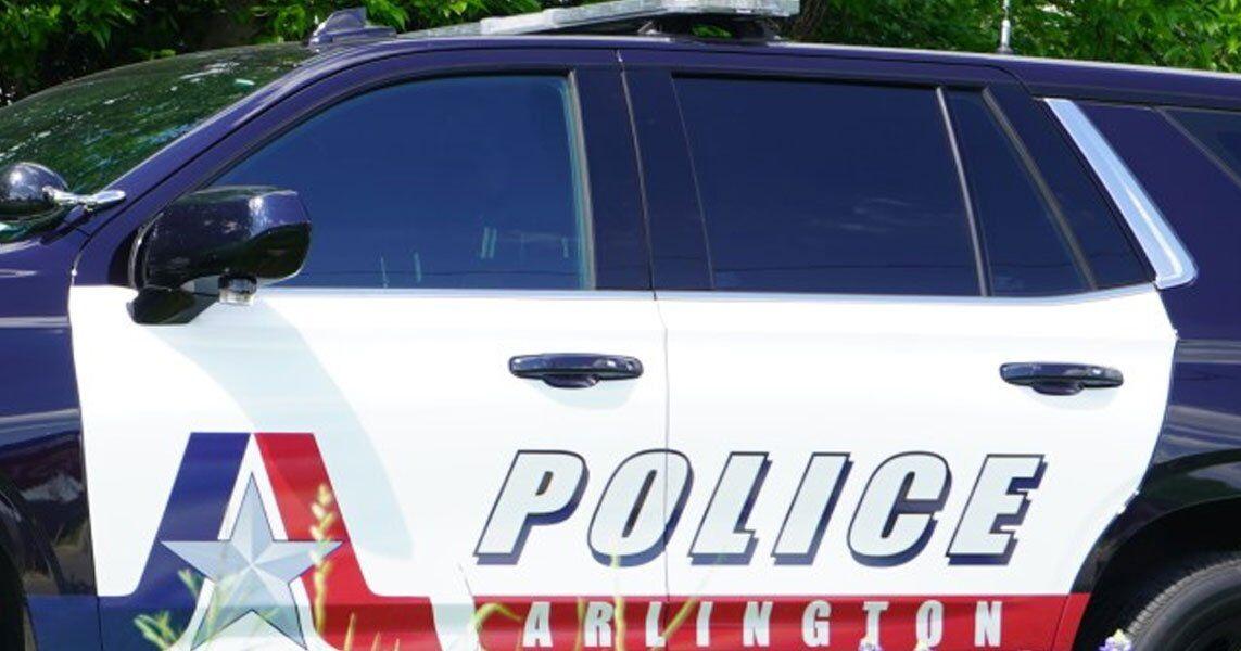 Woman shot in leg after attacking vehicles, husband and wife with knife at north Texas gas station | North Texas