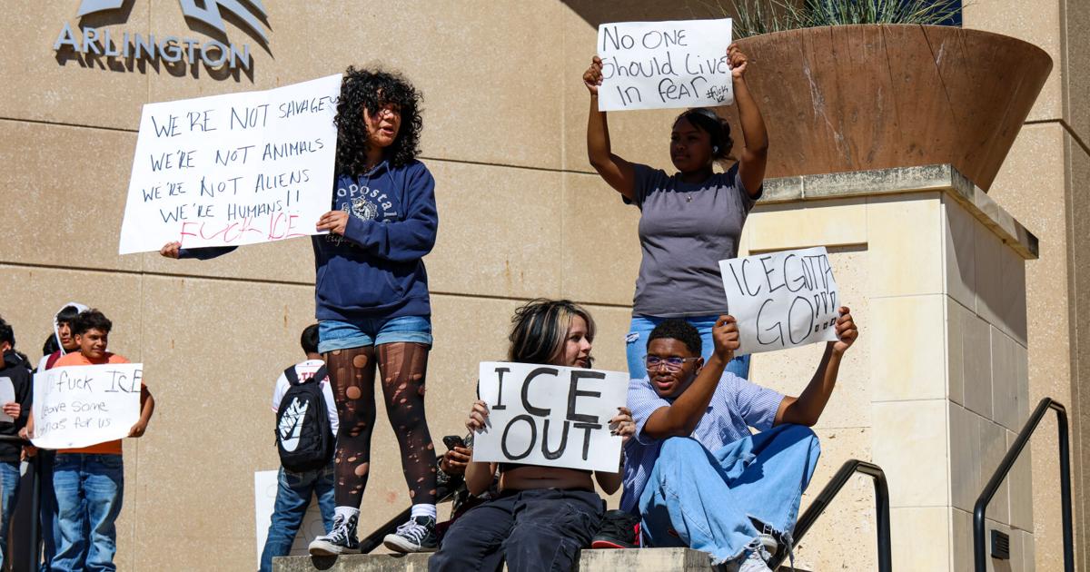 High school students protest ICE outside Arlington City Hall | City