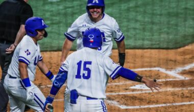 UT Arlington baseball upsets top-10 Texas Christian University 11-8 in Globe Life Field thriller | Baseball