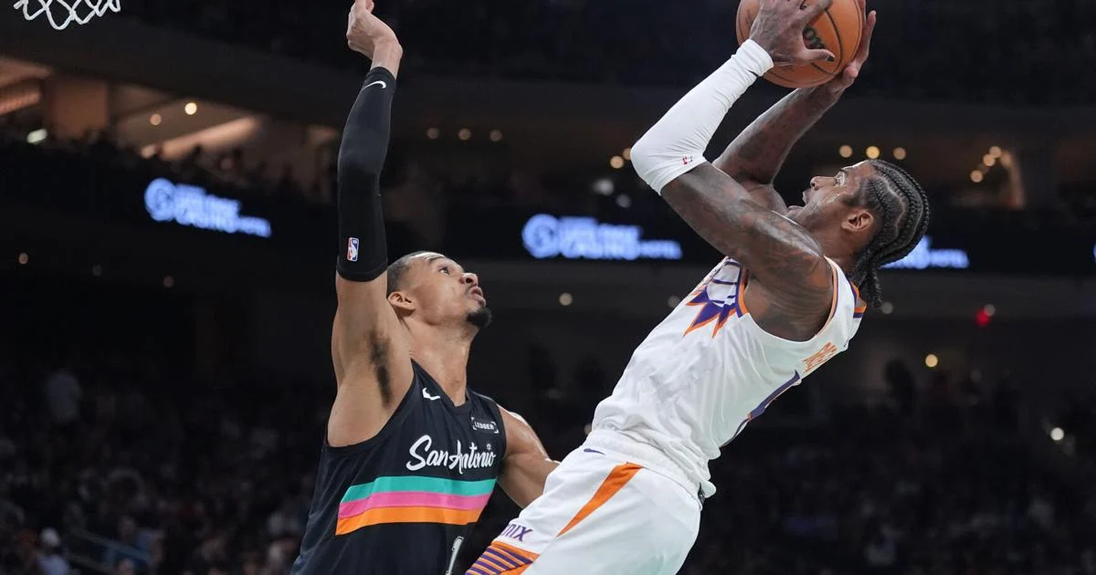 Spurs beat the Suns 121-94 in Austin for their 7th straight win | National Sports