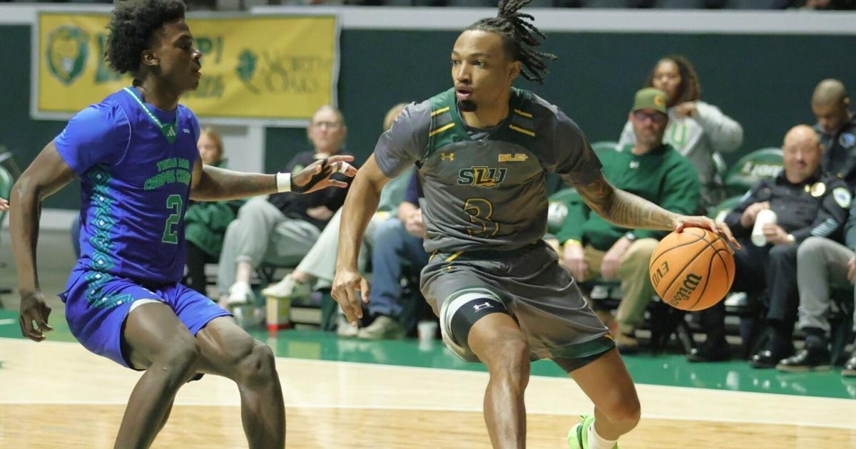 SLU's effort falls short against TAMU-CC | Sports