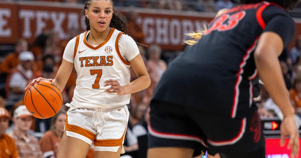 Madison Booker's 18 points help power No. 4 Texas to a 79-50 win over No. 23 Georgia |