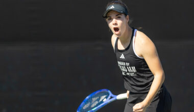 A&M reigns supreme over Texas in Lone Star Showdown, 4-3 – The Battalion