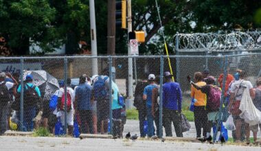 Dallas should toughen rules for homeless street feedings
