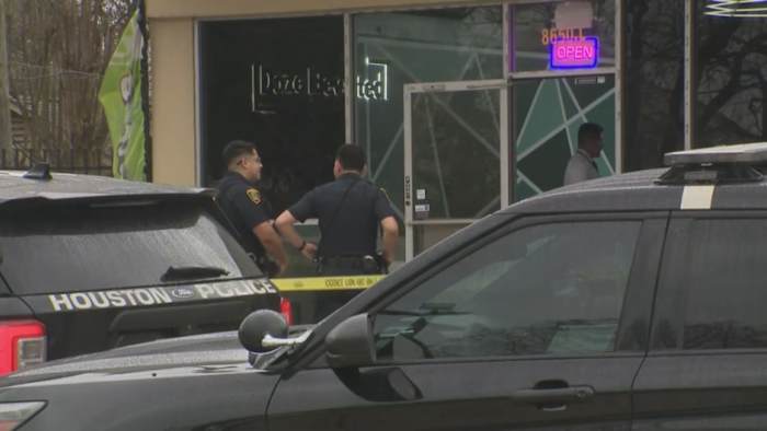 Man accused of killing Houston smoke shop owner charged with capital murder