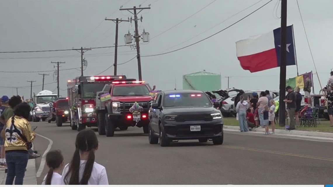Aransas Pass couples celebrate enduring love at Saltwater Mardi Gras festival