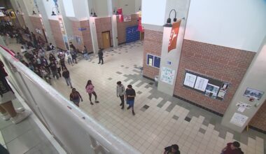 3 more Central Texas school districts reject daily prayer time under new state law