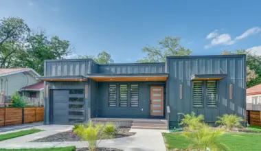 'Unicorn' house for sale in Southtown has new life after being ripped 'down to the studs'