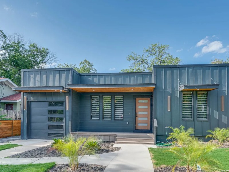 ‘Unicorn’ house for sale in Southtown has new life after being ripped ‘down to the studs’