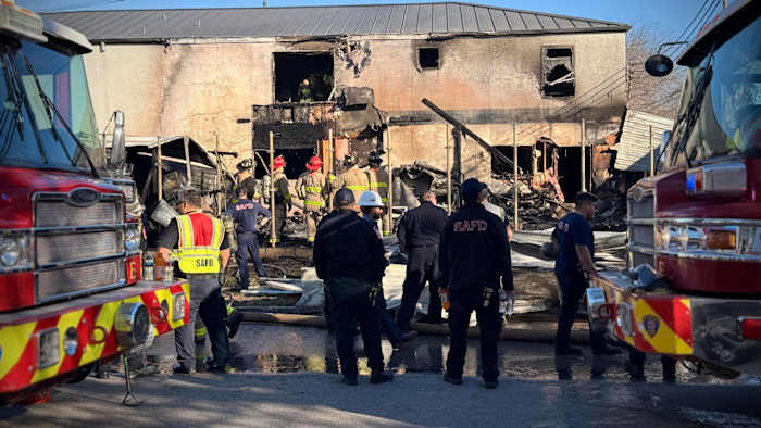 Southwest Side motel fire spread to neighboring structure, SAFD said; No injuries reported