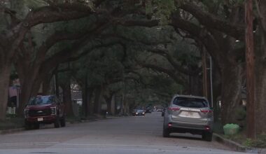 Houston neighborhood demands traffic solutions as I-10 detour reroutes semis through residential streets