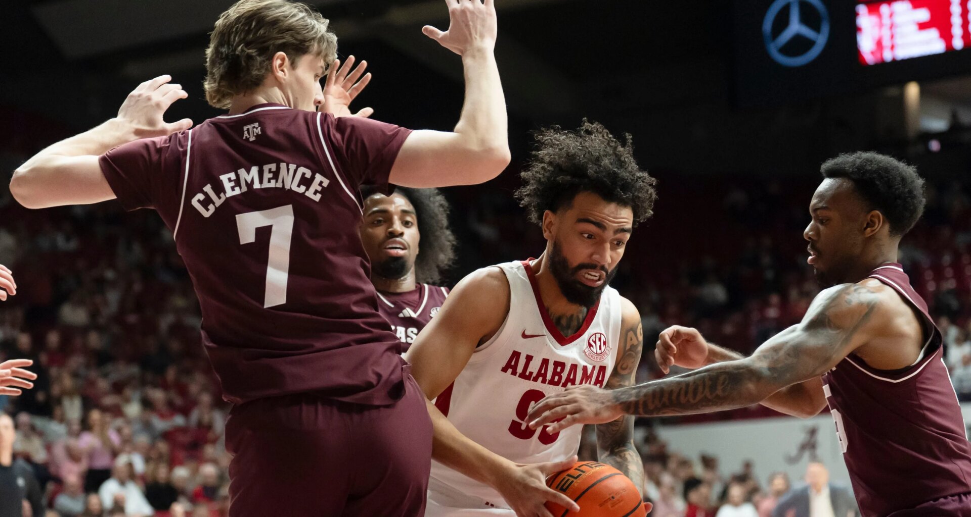 Texas A&M remains healthy before hosting Florida on Saturday night