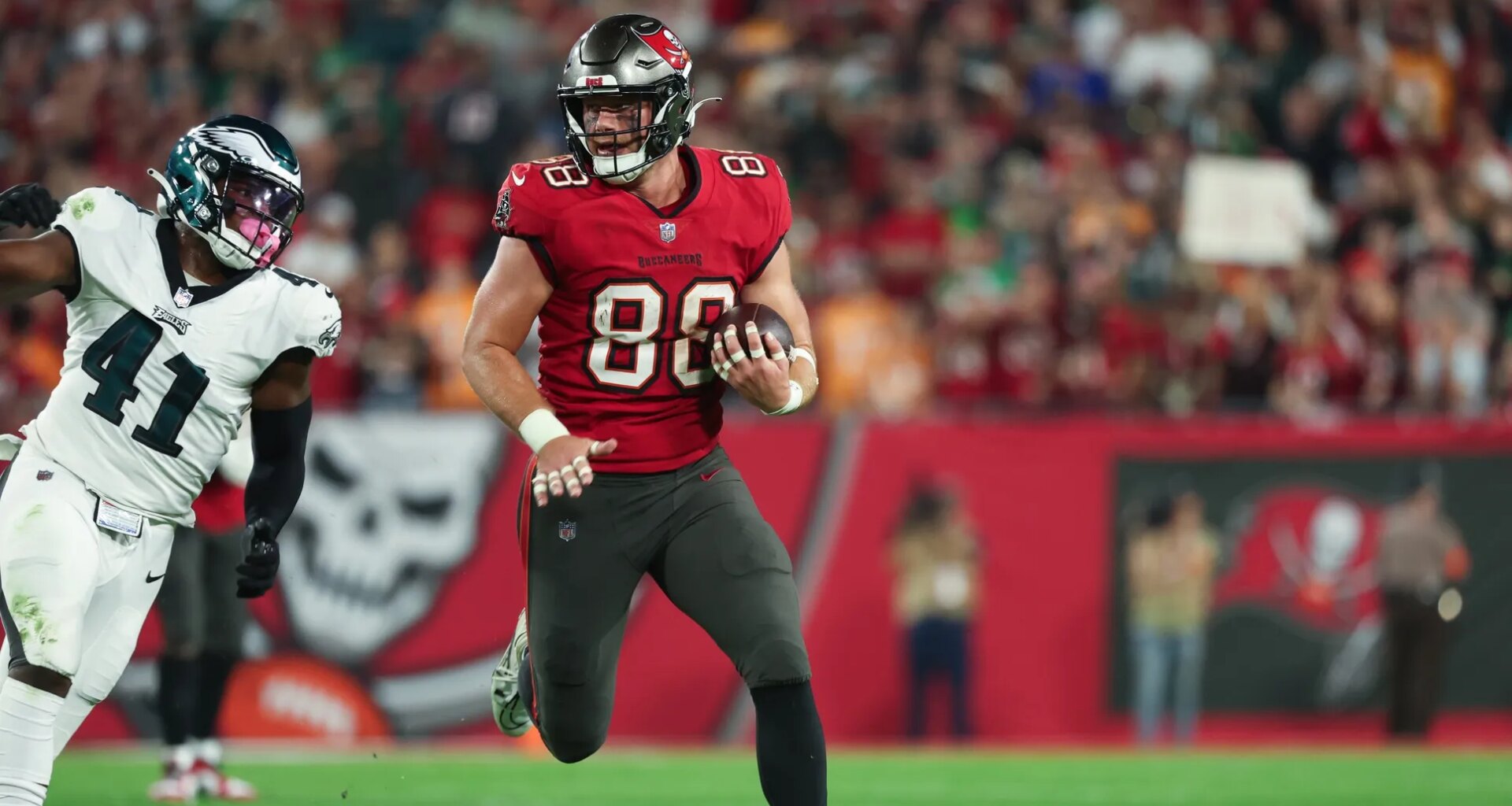 4 targets Eagles could sign to replace Dallas Goedert