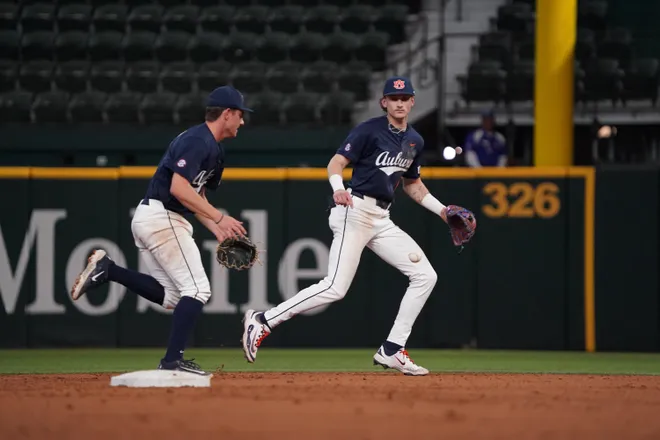Feb 21, 2026; Arlington, TX, USA; Florida State Seminoles vs Auburn Tigers during the Amegy Bank College Baseball Series at Globe Life Field. Mandatory Credit: Raymond Carlin III-Imagn Images