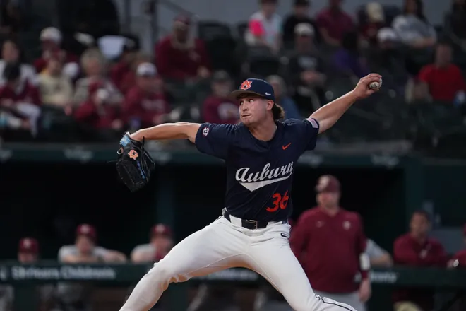 Feb 21, 2026; Arlington, TX, USA; Florida State Seminoles vs Auburn Tigers during the Amegy Bank College Baseball Series at Globe Life Field. Mandatory Credit: Raymond Carlin III-Imagn Images