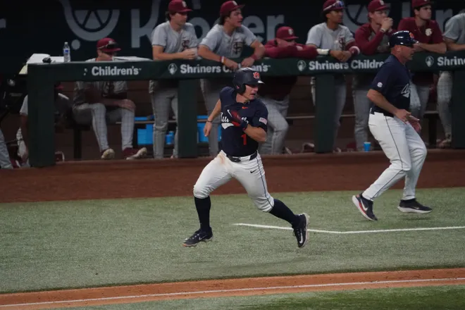 Feb 21, 2026; Arlington, TX, USA; Florida State Seminoles vs Auburn Tigers during the Amegy Bank College Baseball Series at Globe Life Field. Mandatory Credit: Raymond Carlin III-Imagn Images
