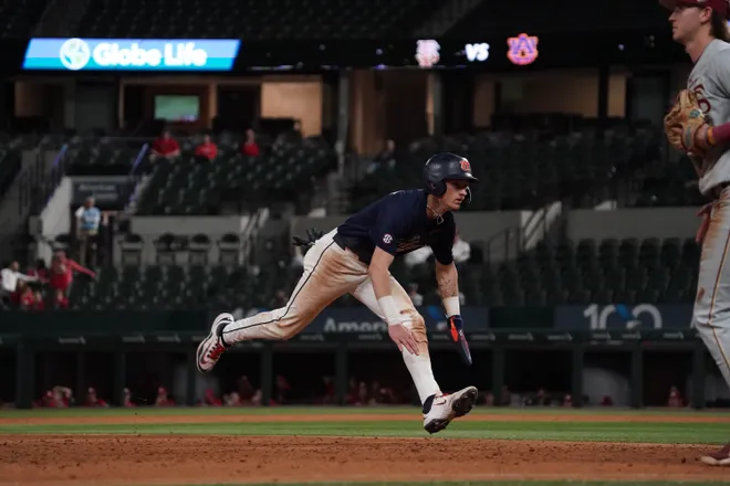 Feb 21, 2026; Arlington, TX, USA; Florida State Seminoles vs Auburn Tigers during the Amegy Bank College Baseball Series at Globe Life Field. Mandatory Credit: Raymond Carlin III-Imagn Images