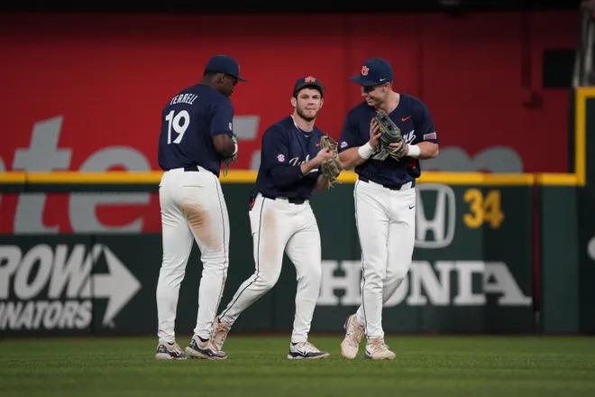 Feb 21, 2026; Arlington, TX, USA; Florida State Seminoles vs Auburn Tigers during the Amegy Bank College Baseball Series at Globe Life Field. Mandatory Credit: Raymond Carlin III-Imagn Images