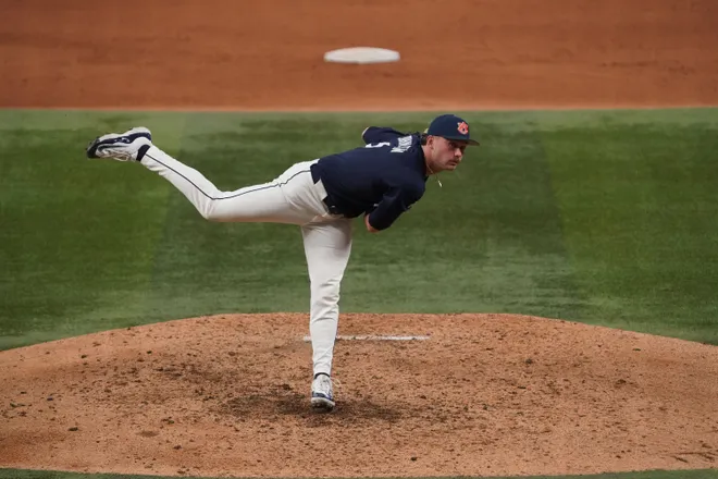 Feb 21, 2026; Arlington, TX, USA; Florida State Seminoles vs Auburn Tigers during the Amegy Bank College Baseball Series at Globe Life Field. Mandatory Credit: Raymond Carlin III-Imagn Images