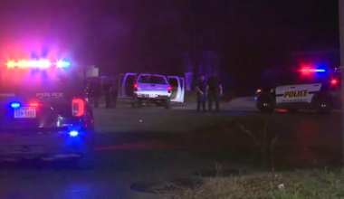 2 hospitalized after drive-by shooting near East Side corner store, SAPD says