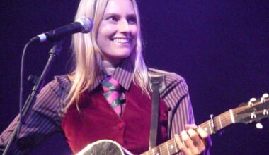 Houston Concert Watch 2/25: Aimee Mann, Riley Green and More