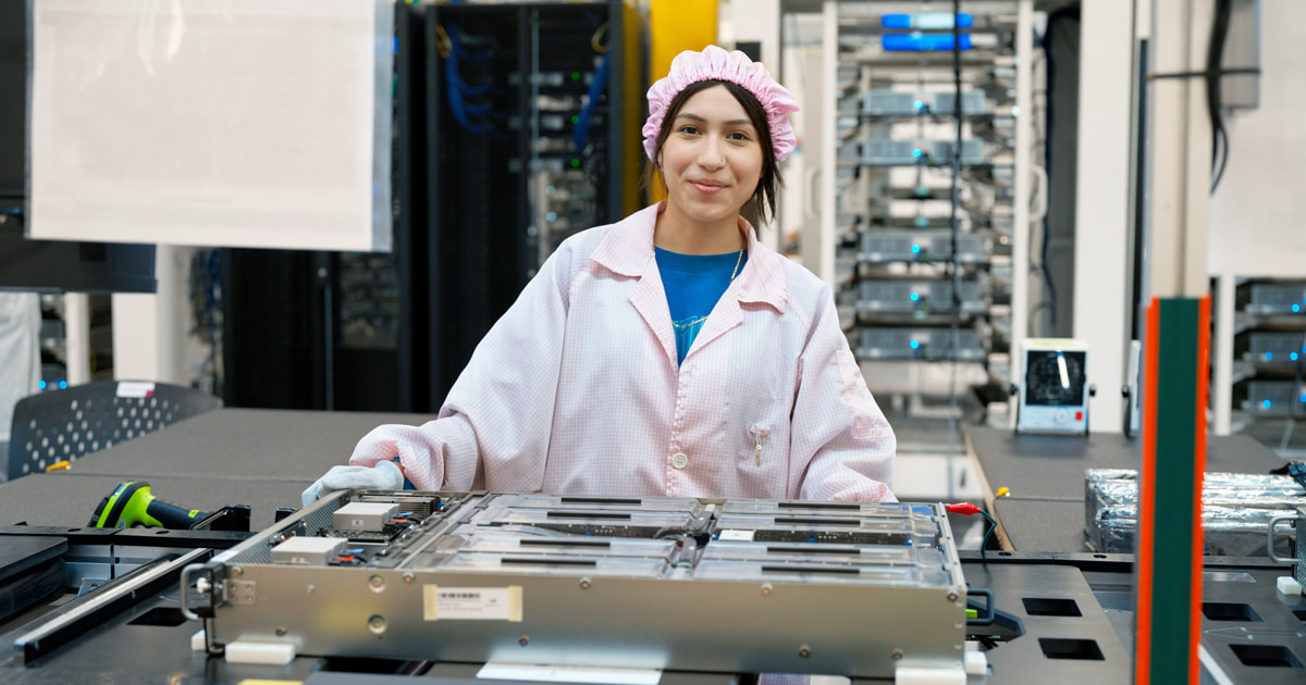 Apple accelerates U.S. manufacturing with Mac mini production