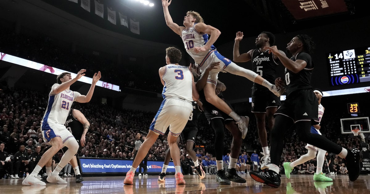 Texas A&M gets blown out by Florida as Aggies can’t hang with defending champs’ size
