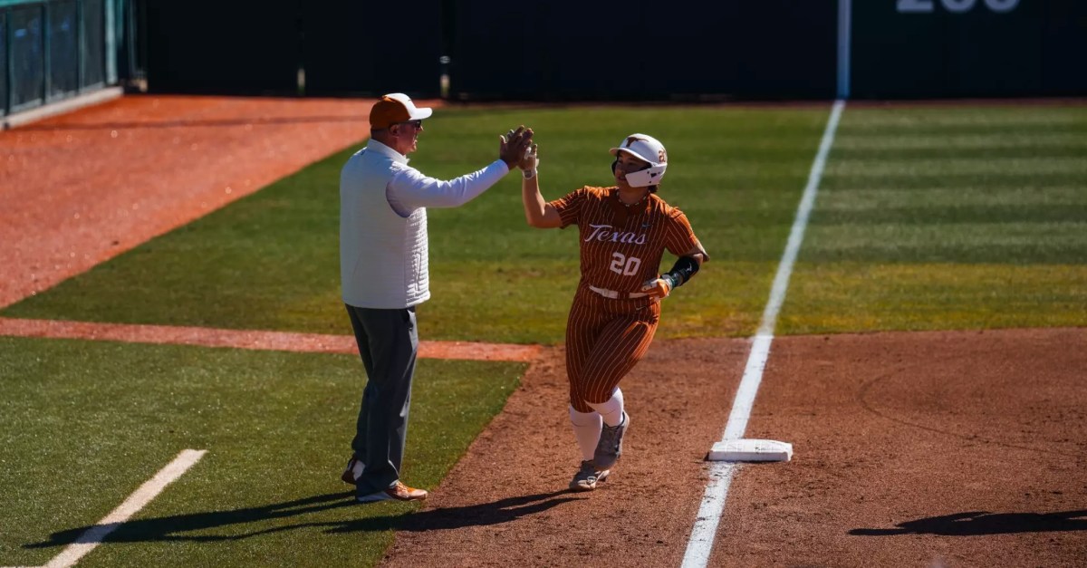 No. 2 Texas sweeps DeMarini Invitational