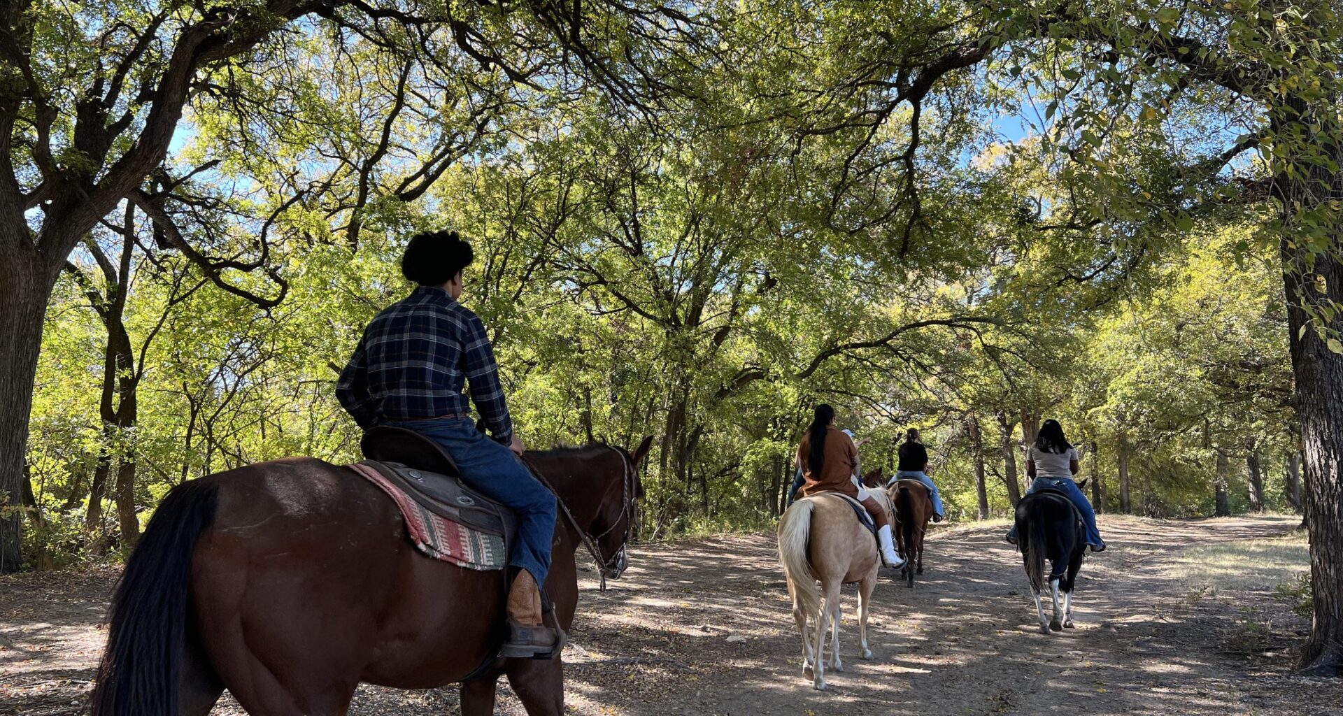 Made in Tarrant: Benbrook equestrian stables an ‘oasis’ for horseback riding, lessons in natural area