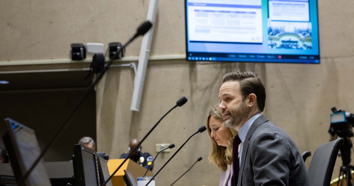 Trash debate drags on as Dallas City Council City take up alley vs. curbside questions