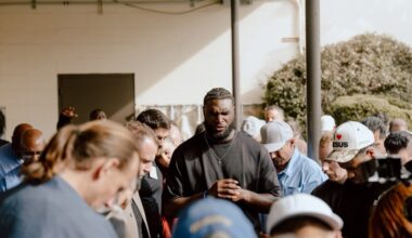Houston Texans player shares his faith with inmates during San Quentin Prison visit