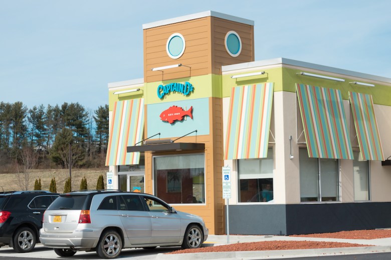 A Captain D.'s location in Wytheville, Virginia serves up seafood platters.