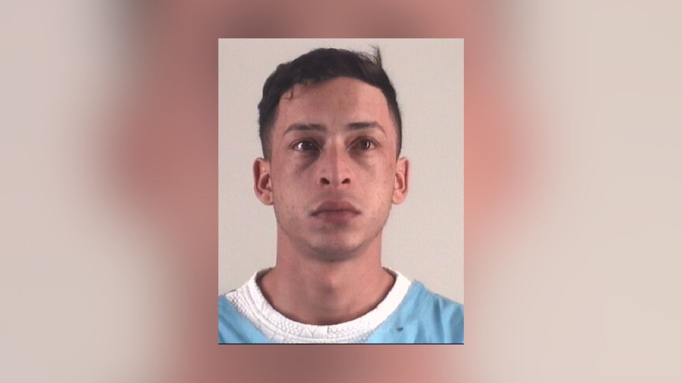 Tarrant Inmate Escapes From Jail Van, Captured