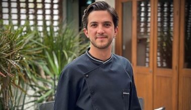 Dos Mares Offers Dinner and Show With Tuna Ronqueo