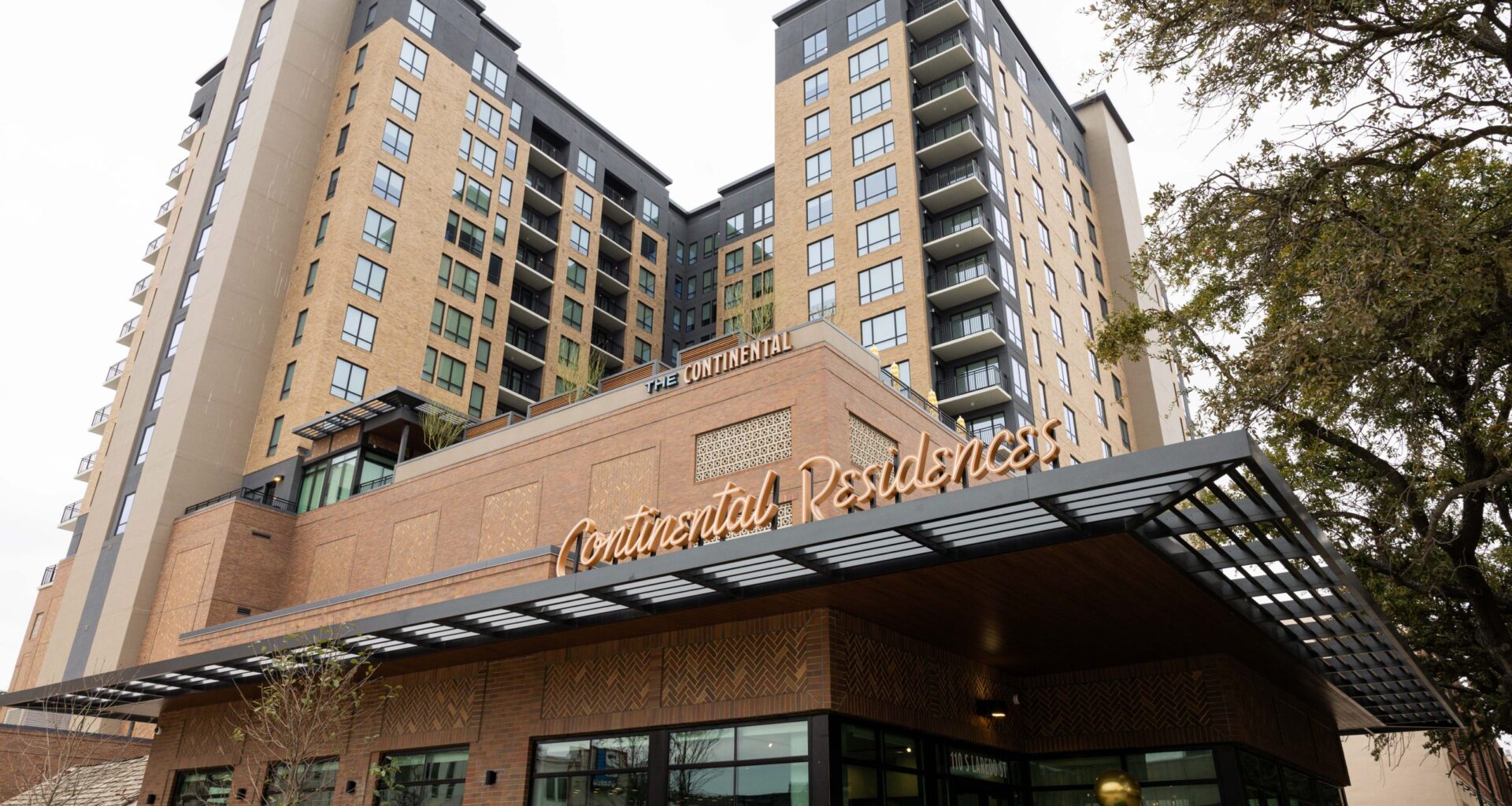 Weston Urban opens new high-rise overlooking San Pedro Creek