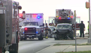 3 people hospitalized after two-vehicle crash on Northwest Side, SAPD says