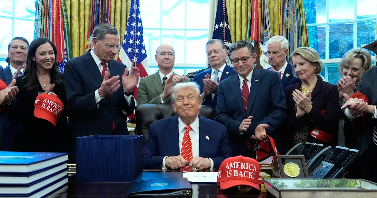 Dallas to get nearly $15M in federal funding for projects in bill Trump signed, memo shows