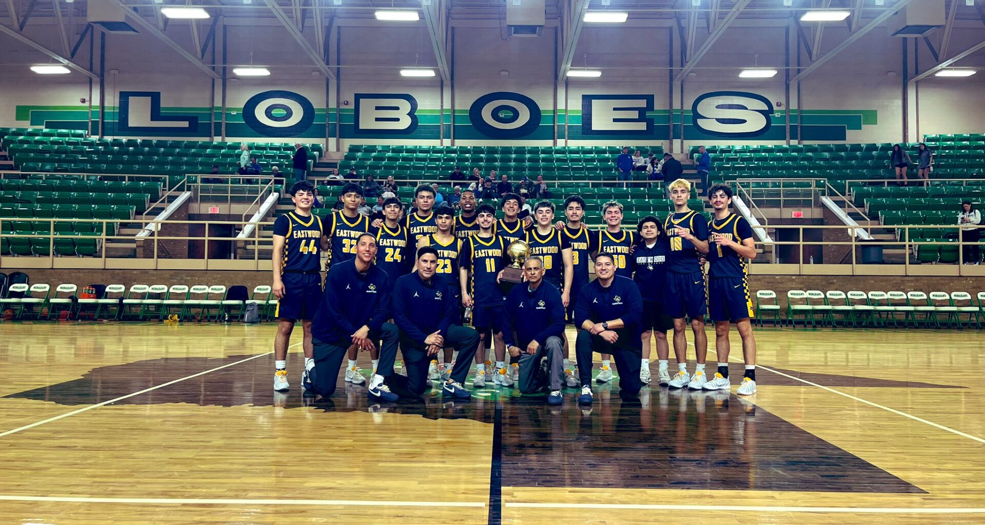 Boys High School Basketball Playoffs: El Paso teams advance to area round