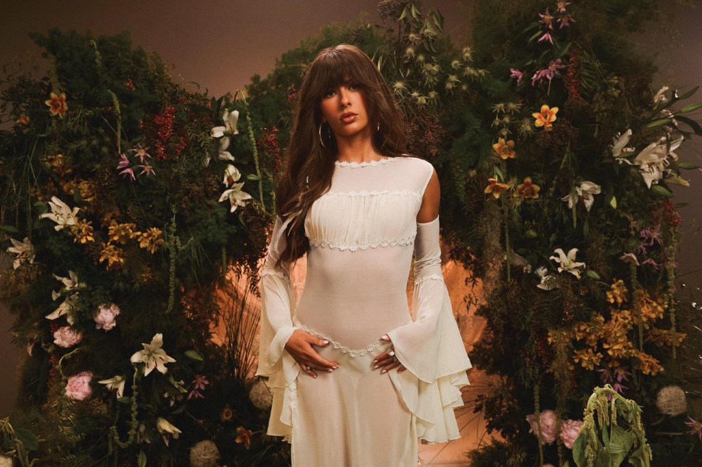 Ella Langley’s ‘Choosin’ Texas’ Hits No. 1 on Hot 100