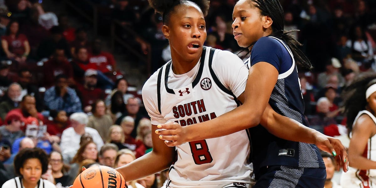 Edwards’ 28 points lead No. 3 South Carolina to win over Texas A&M