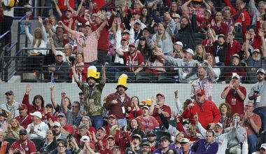 Arkansas baseball notebook: Record attendance, Tate McGuire brilliant, Kuhio Aloy hamstring