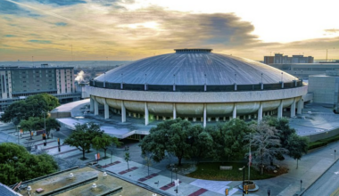 Clock Is Ticking on the Arena That Hosted American Cultural Greats
