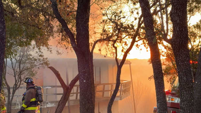 Firefighter injured while responding to Northwest Side fire, SAFD says