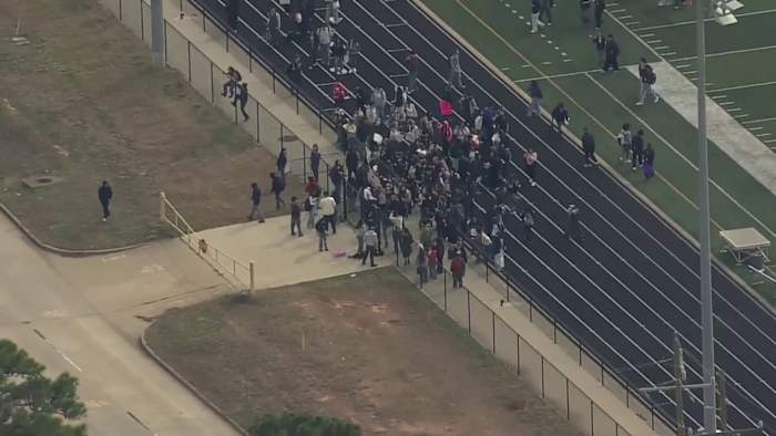 Here’s how Houston-area school districts are handling student walkouts for ICE protests