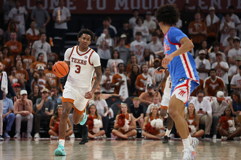 AUSTIN, TX - FEBRUARY 07: Forward Dailyn Swain #3 of the Texas Longhorns brings the ball up court during the SEC college basketball game between Texas Longhorns and Ole Miss Rebels on February 7, 2026, at Moody Center in Austin, TX. (Photo by David Buono/Icon Sportswire via Getty Images)