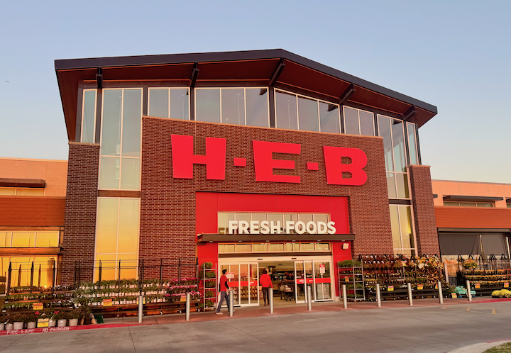The exterior on an HEB at sundown